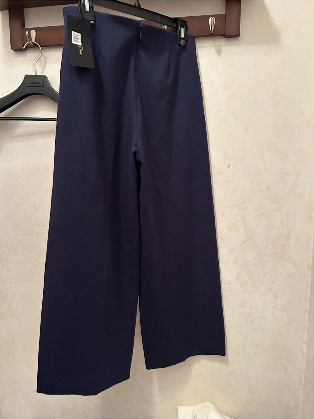 Classic and comfy! Rag & Bone irona Ponte cropped wide leg pants in navy size m - Picture 4 of 6